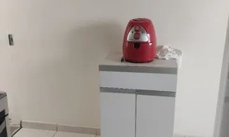 Alugo Casa...