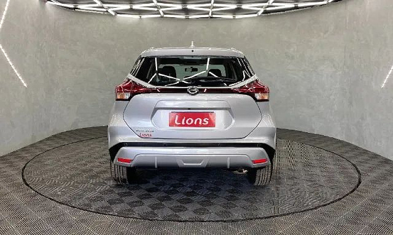 Nissan Kicks Sense 1...