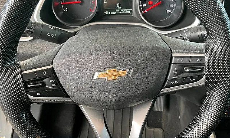 Chevrolet Onix Plus ...