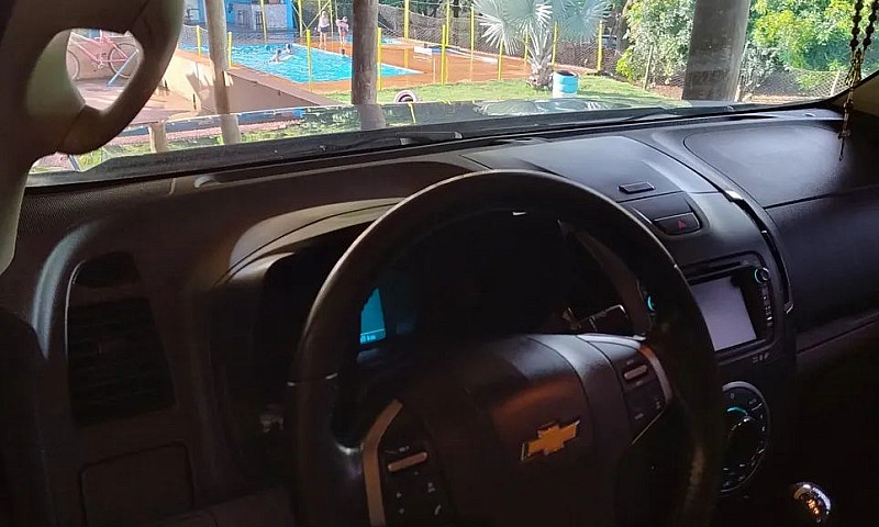 Chevrolet S10 Pick-U...