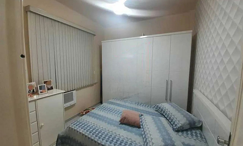 Apartamento-À Venda-...