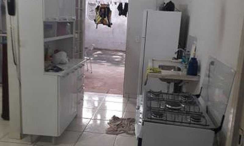 Vendo Ágio No Jardim...