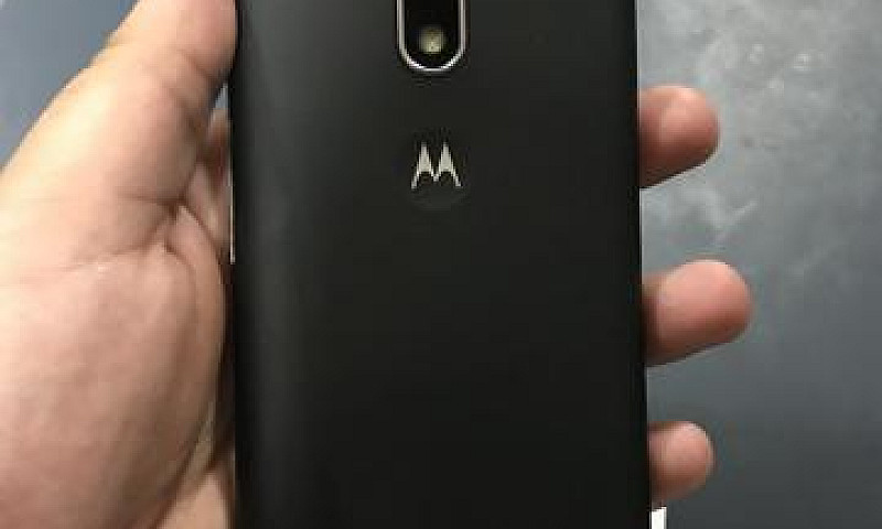 Moto G4 Play...