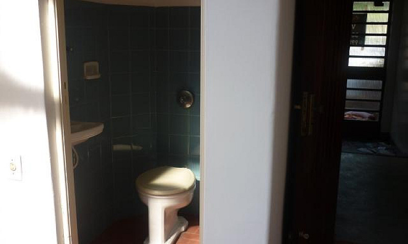 Casa À Venda Com 3 D...