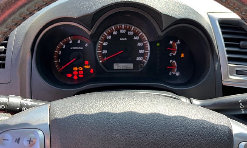 Hilux Srv 2015 4X4 A...