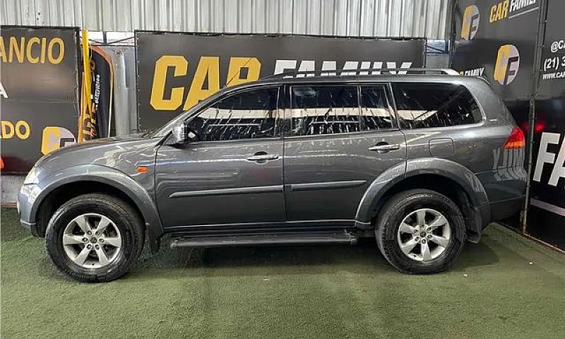 Mitsubishi Pajero Da...