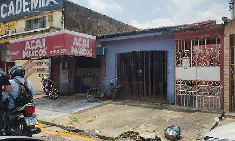Aluga-Se Uma Casa No...