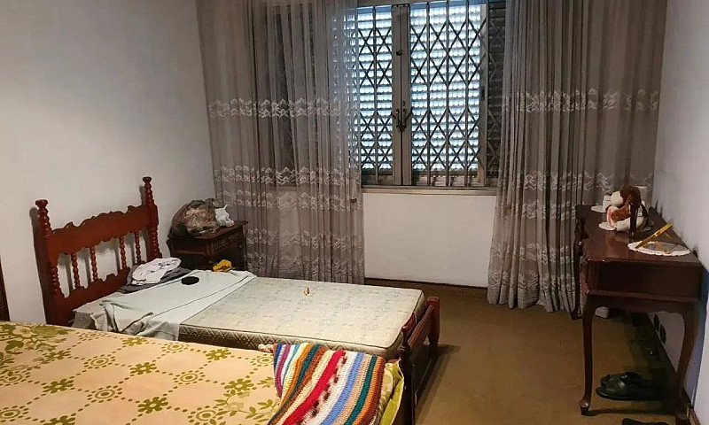 Sobrado- 267M², Deod...