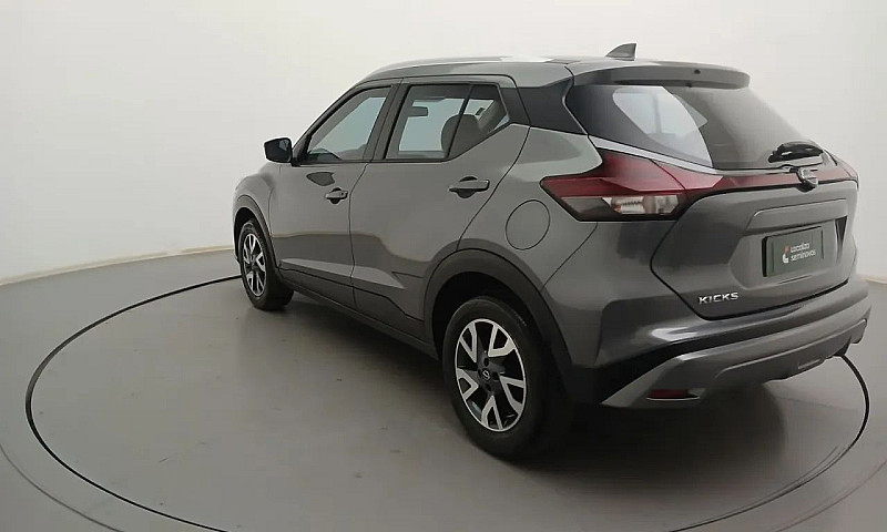 Nissan Kicks Sense 1...
