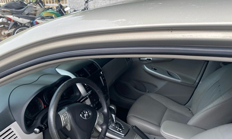 Corolla Xei Ano 2013...