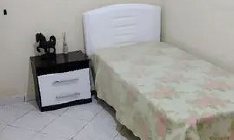 Alugo Quarto No Méie...