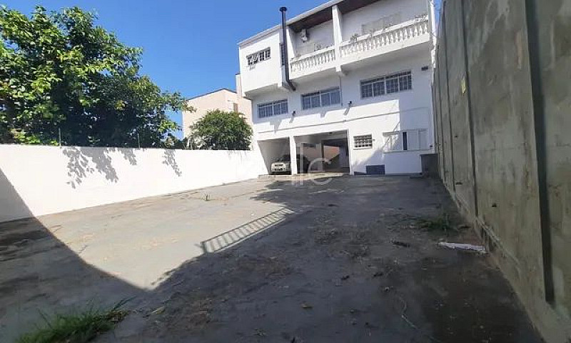 Casa - Jardim Chapad...