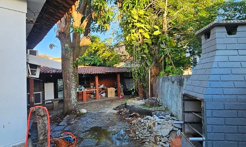 Excelente Casa De 3 ...