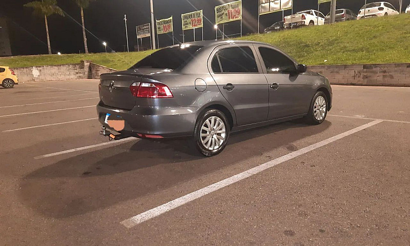 Volkswagen Voyage 1....