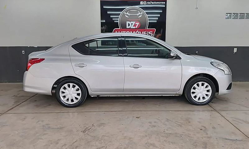 Nissan Versa 1.0 12V...