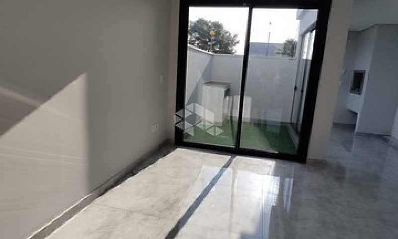 Canoas - Casa Padrão...