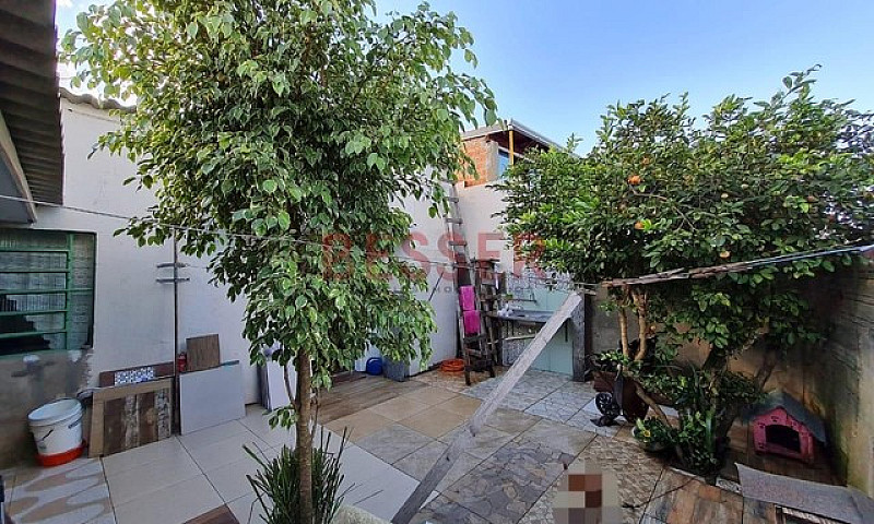 Casa Com 2 Dormitóri...