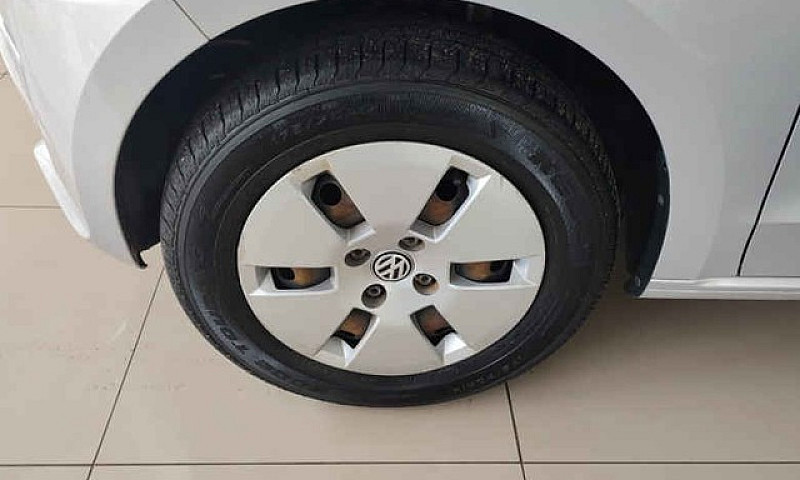 Volkswagen Up 1.0 Mp...