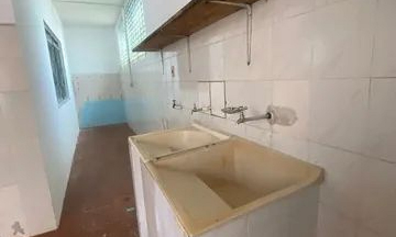 Casa Para Aluguel  N...