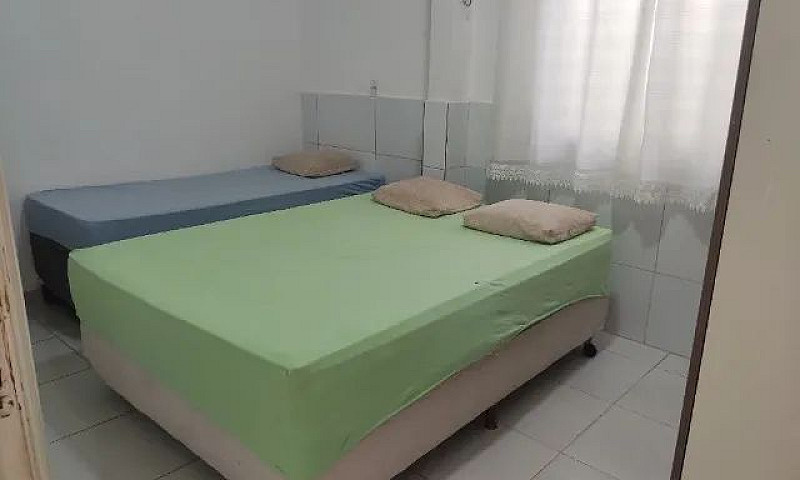 Alugo Casa...