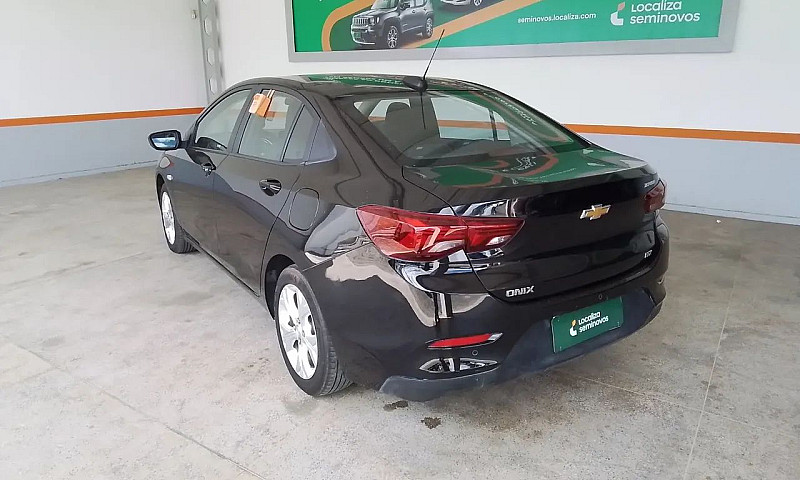 Chevrolet Onix Hatch...