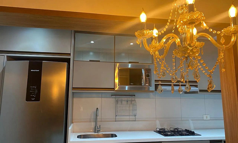Apartamento Semimobi...