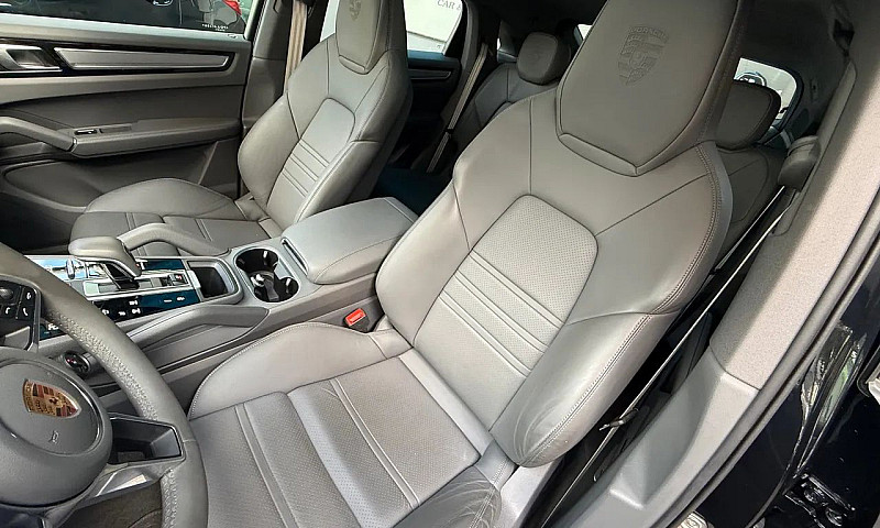 Porsche Cayenne Coup...