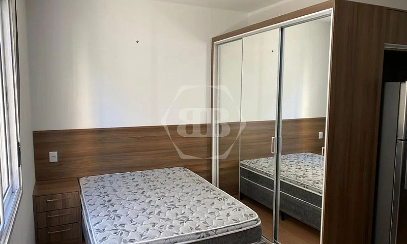 Loft Compacto, Funci...