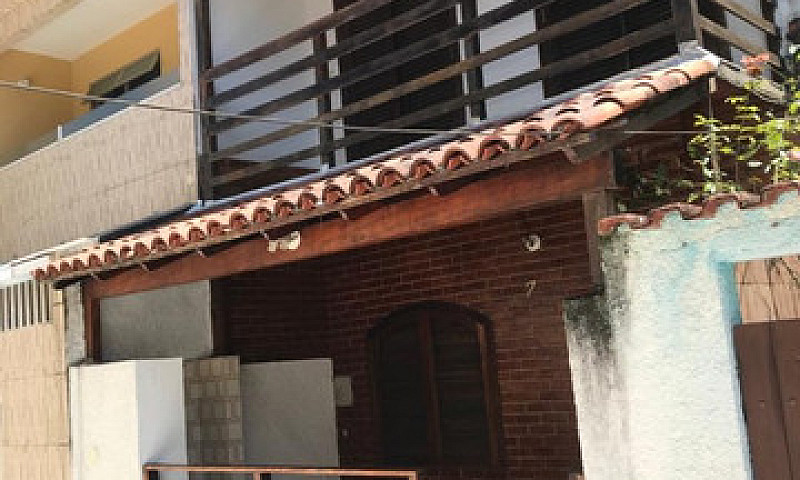 Ótima Casa No Centro...