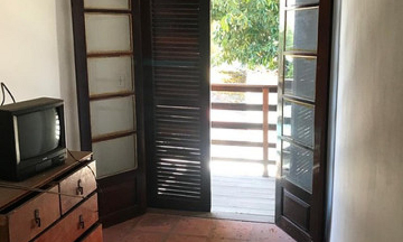 Ótima Casa No Centro...