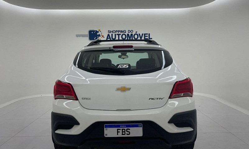 Onix 1.4 Active Auto...