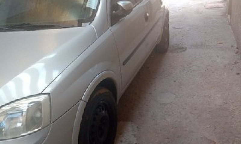 Corsa Sedan...
