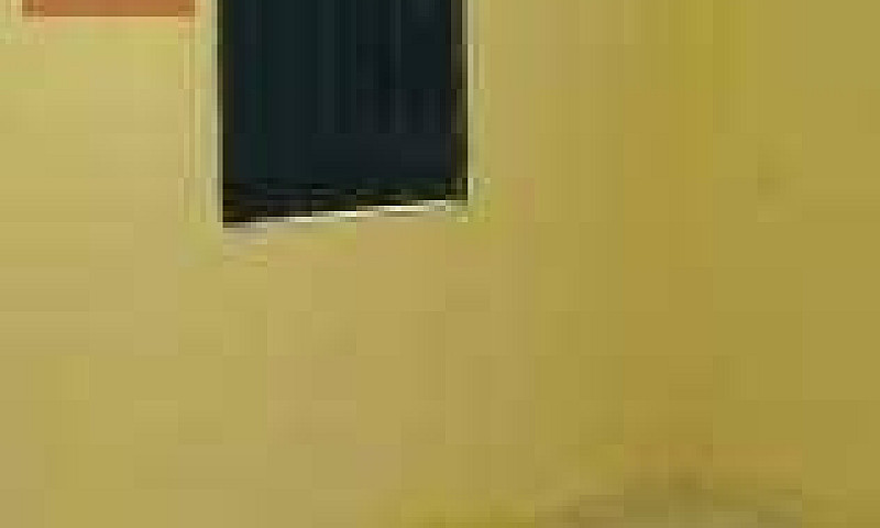 Casa Com 2 Dormitóri...
