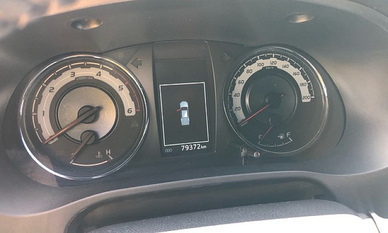 Toyota Hilux Srx 201...