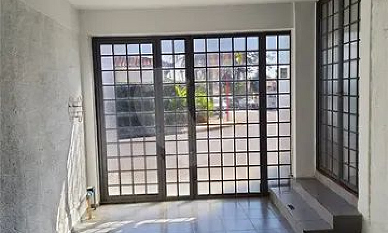 Casa Com 4 Quartos À...