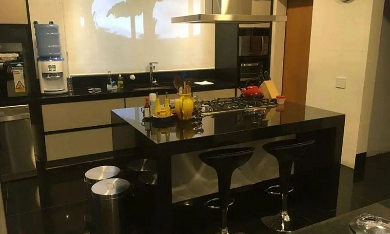 Sobrado Aldeia Do Va...