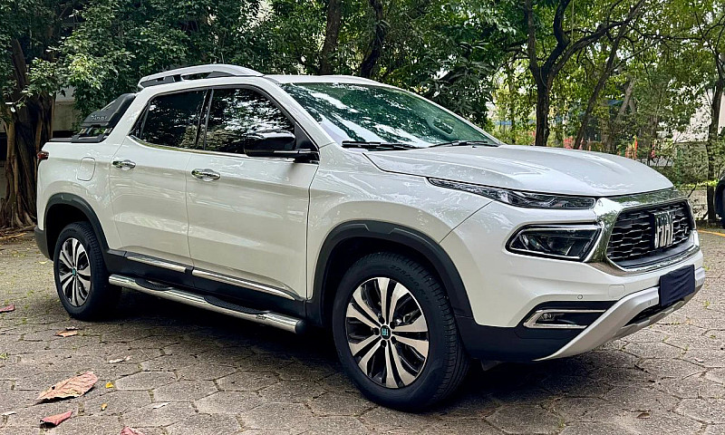 Fiat Toro Volcano T2...