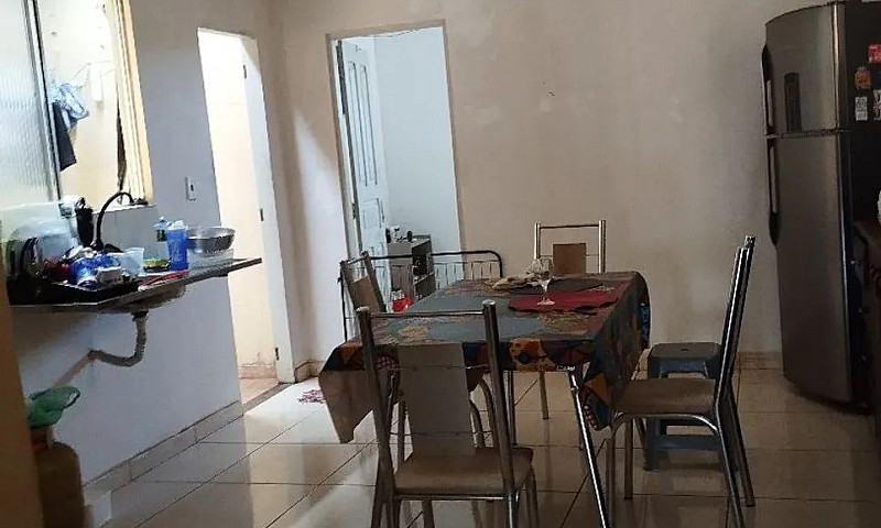 Casa Bem Localizada ...