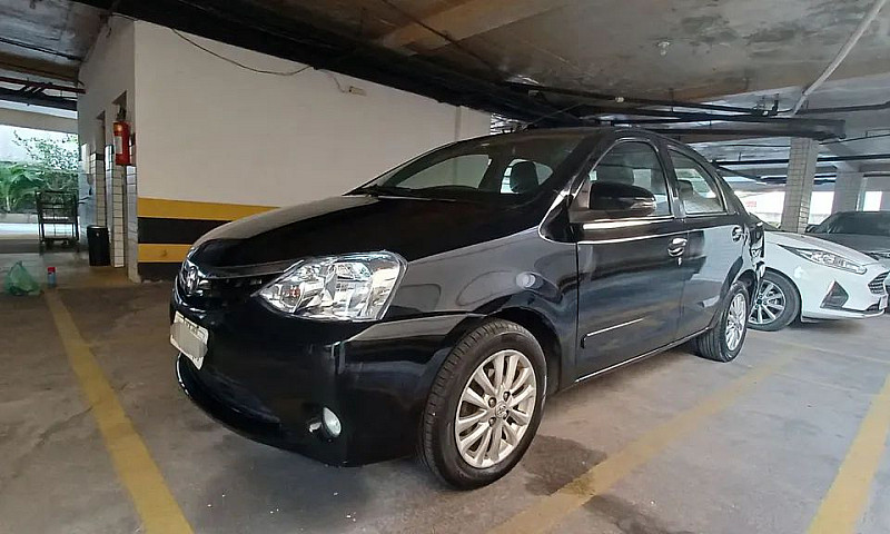 Toyota Etios Xls Sed...