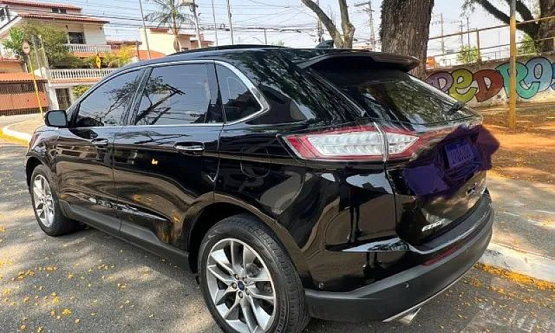 Ford Edge Titanium 3...