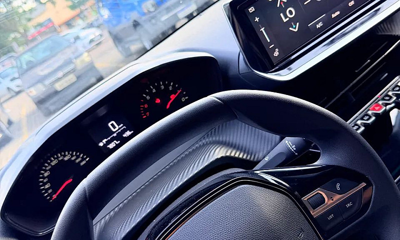 Peugeot 208 Style 1....