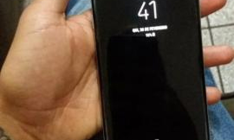 S8+ Com Uma Pequena ...