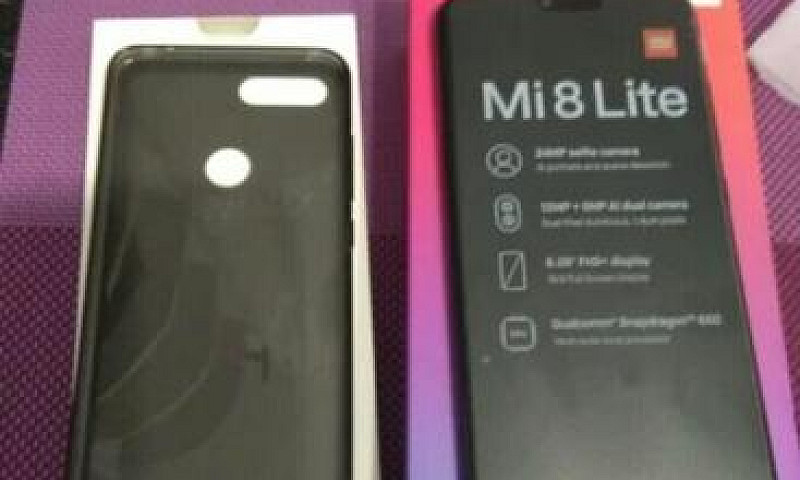 Xiaomi Mi 8 Lite...