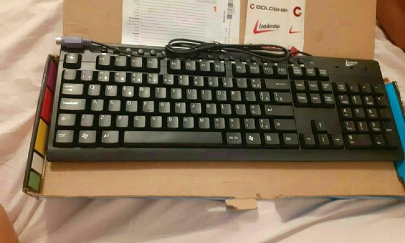 Lote 2 Teclado E 4 M...
