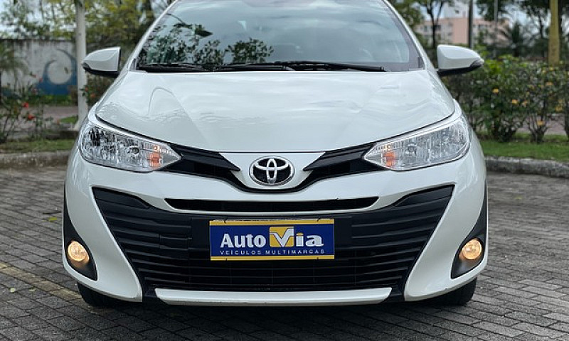 Toyota Yaris Xl Plus...