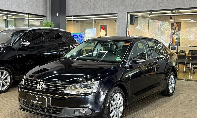 Volkswagen Jetta Com...