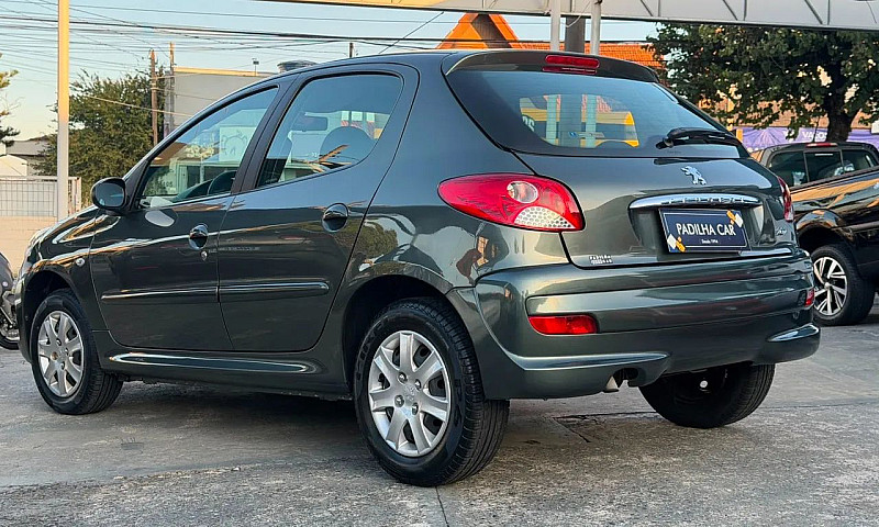 Peugeot 207 Xr 1.4 F...