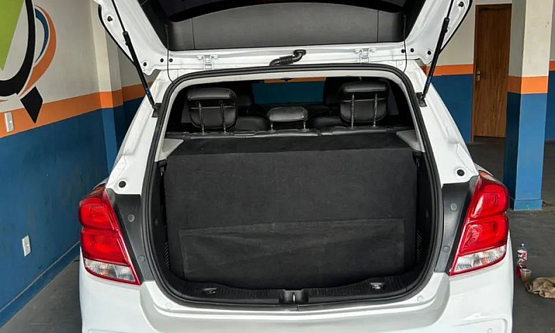 Chevrolet Tracker Pr...