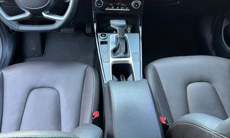 Hyundai Creta Platin...