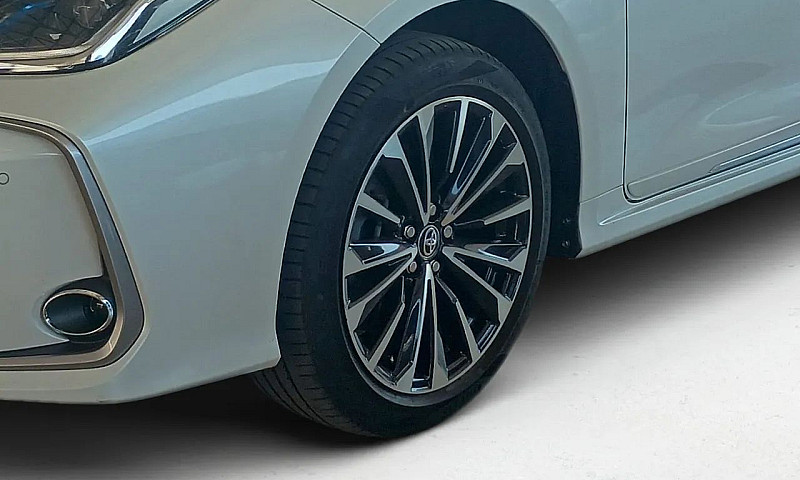 Toyota Corolla Altis...